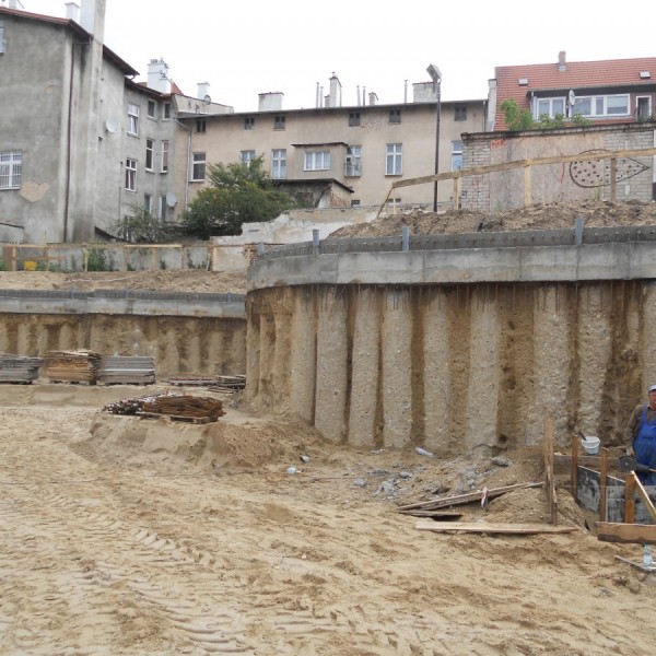 palisada-garazowa-pod-budynek-mieszkalny